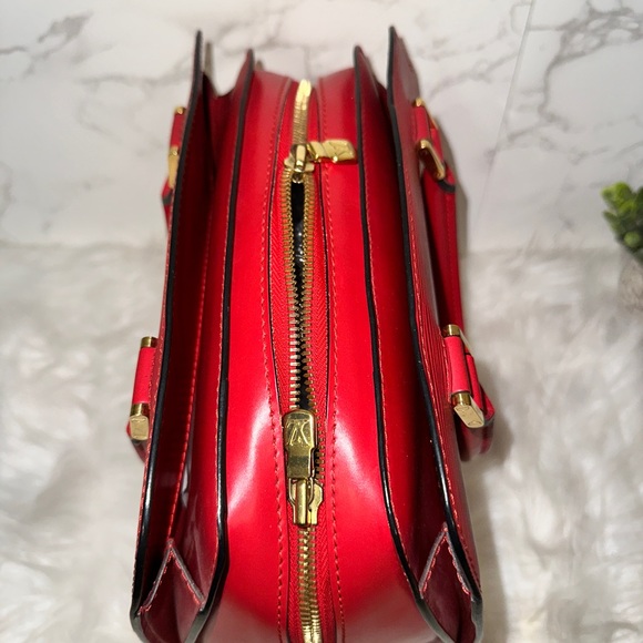 🧿Louis Vuitton Triana red epileather🧿Authentic - Picture 7 of 9